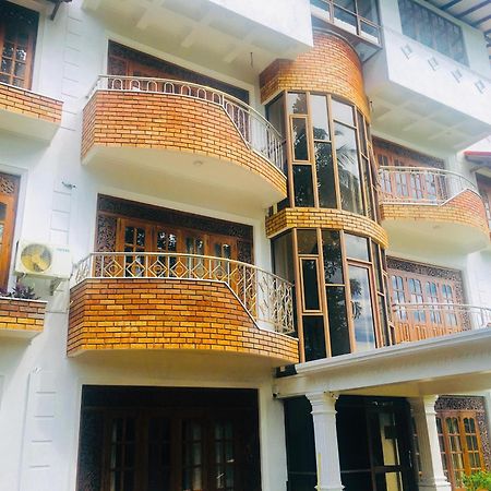 Mount House Hotel Apartment Dikwella Ngoại thất bức ảnh